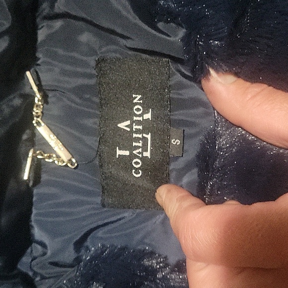 Beautiful Jacket - Picture 3 of 3